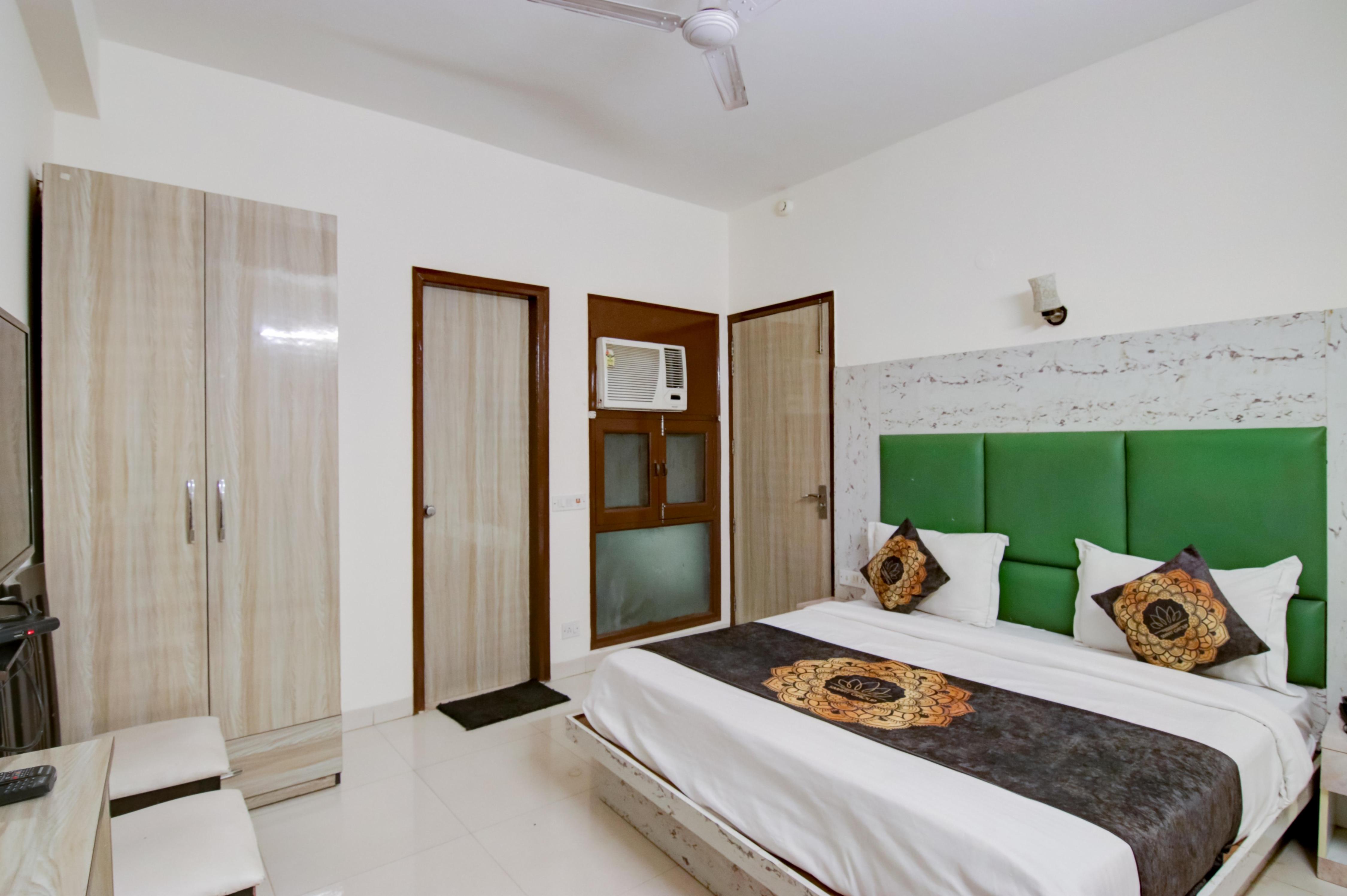 Hotel HSP Suites Room Type - Super Deluxe Room