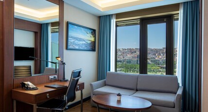 Arise Hotel Golden Horn Room Type - Suite with Terrace and Sea View