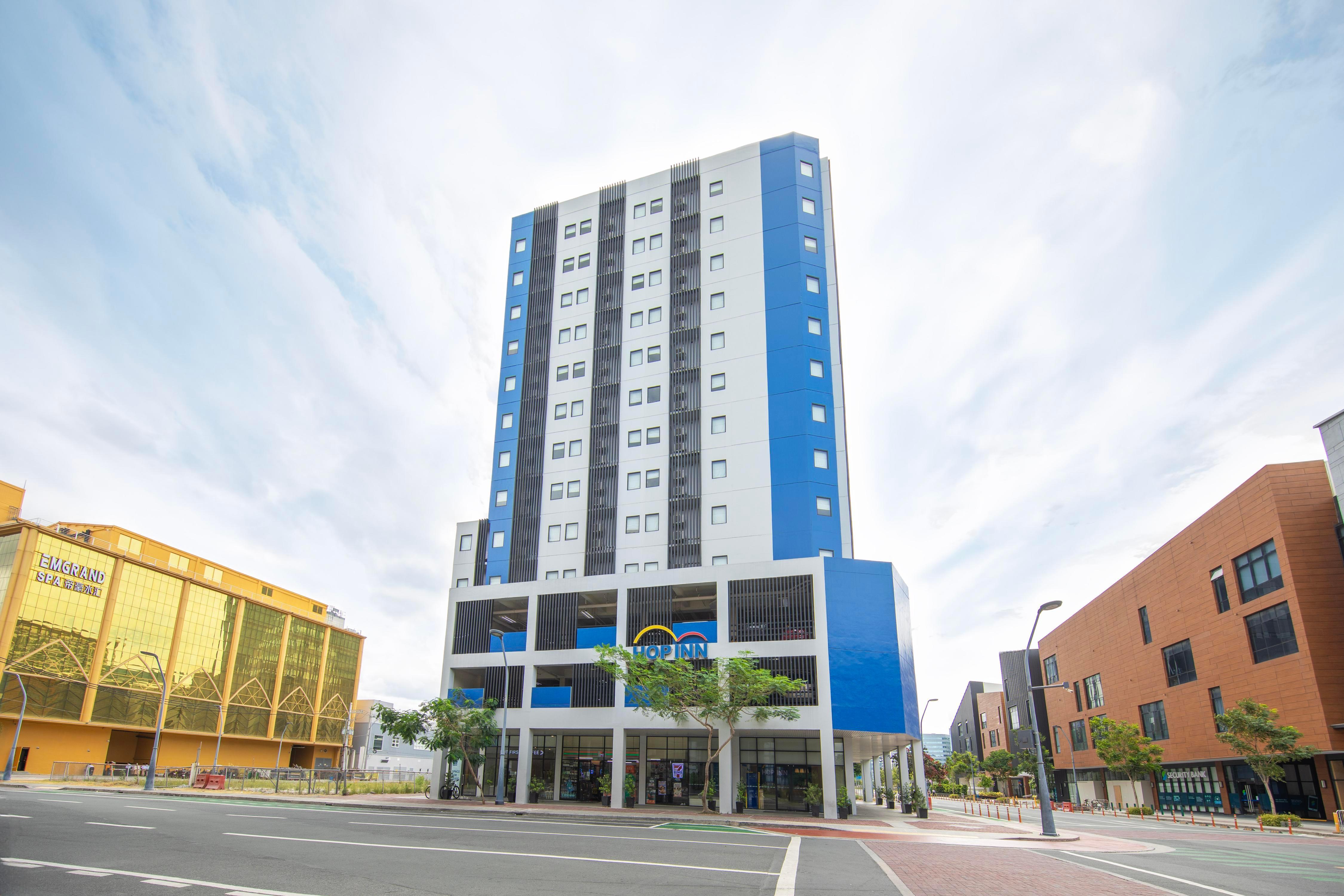 Hop Inn Hotel Aseana City