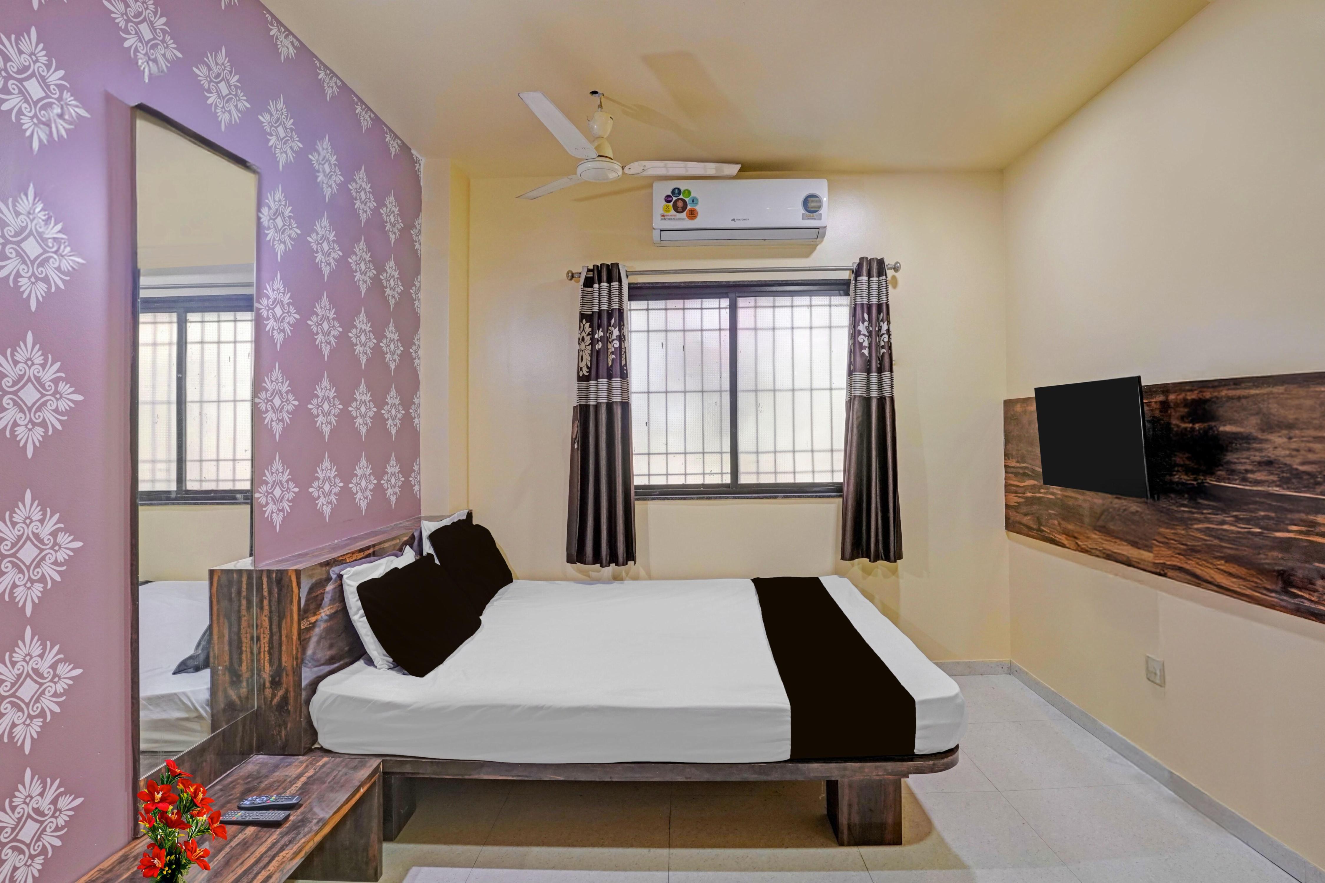 Collection O Tuljapur - Solapur Highway Formerly Royal Rooms - Tap to explore photos