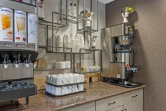 Best Western Plus Pembina Inn & Suites
