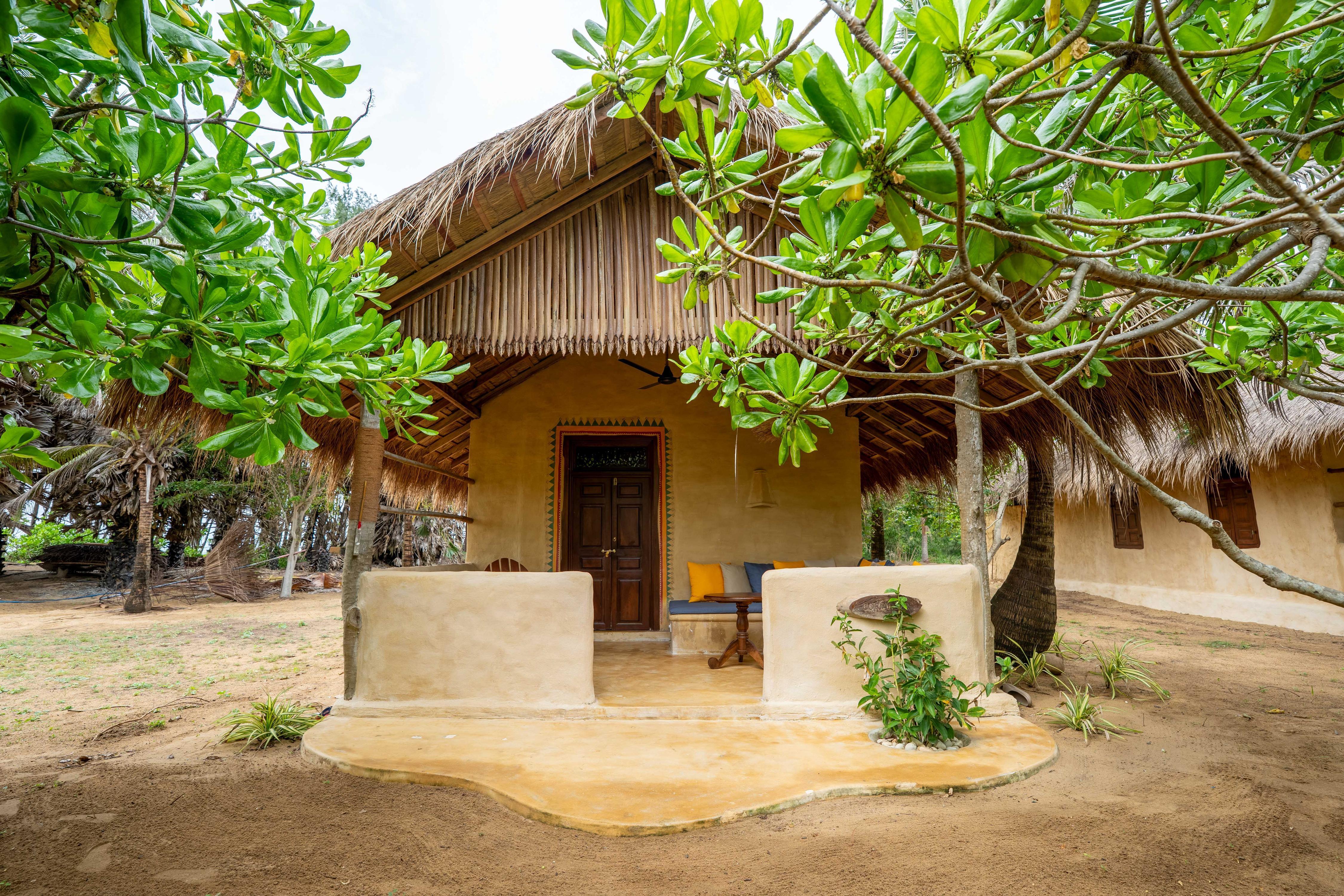 Bar Reef Resort - Tap to explore photos