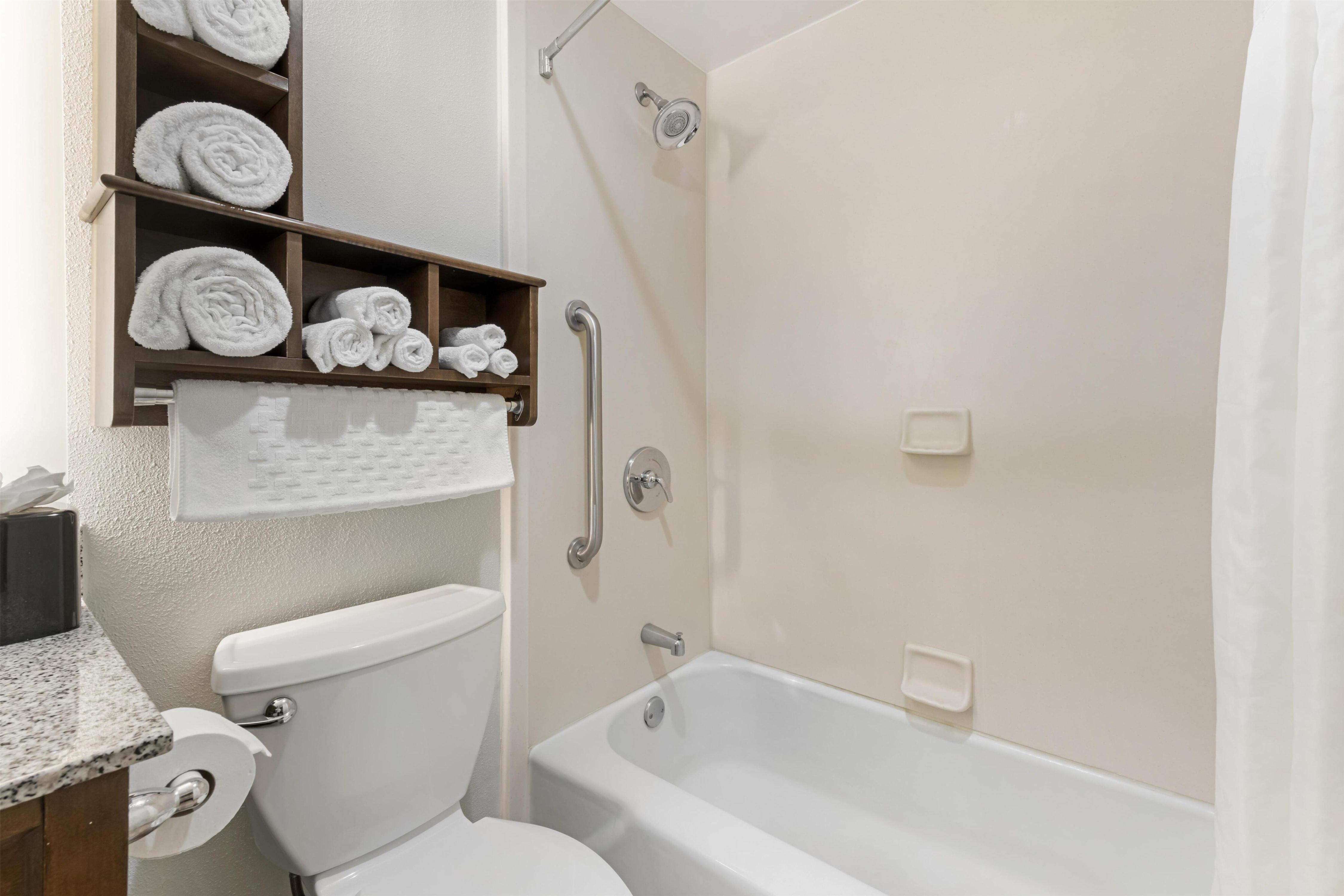 Best Western Plus Willmar - Tap to explore photos