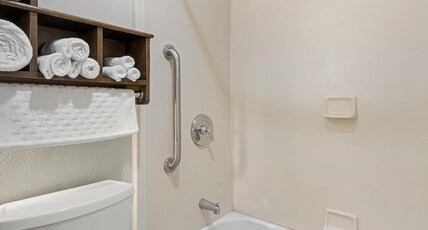 Best Western Plus Willmar Room Type - 2 Queen Beds, Non-Smoking, Poolside, Work Desk, Chair, Microwave And Refrigerator, Wi-Fi, Full Break Best Western Plus Willmar Room Type - 2 Queen Beds, Non-Smoking, Poolside, Work Desk, Chair, Microwave And Refrigerator, Wi-Fi, Full Break