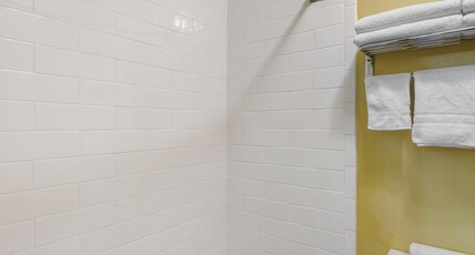 Best Western Blackfoot Inn Room Type - 2 Queen Beds, Non-Smoking, High Speed Internet Access, Microwave And Refrigerator, Desk, Coffee Make Best Western Blackfoot Inn Room Type - 2 Queen Beds, Non-Smoking, High Speed Internet Access, Microwave And Refrigerator, Desk, Coffee Make