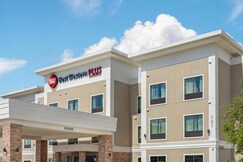Best Western Plus Bay City Inn & Suites