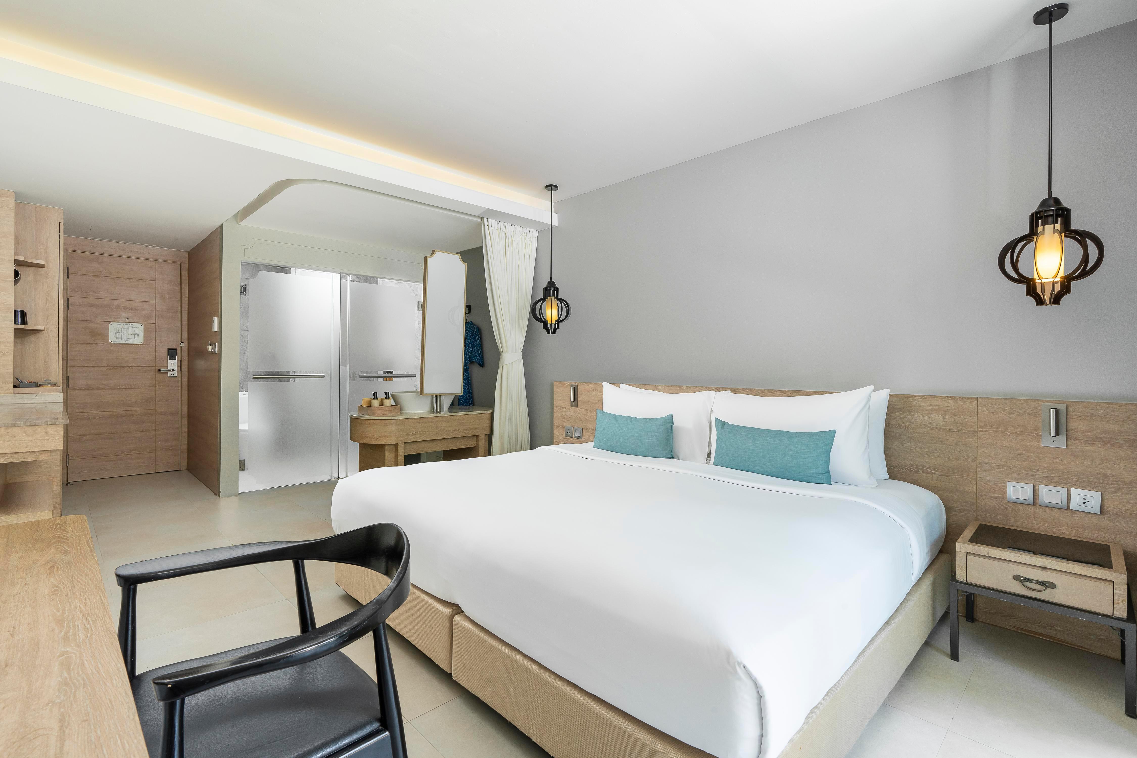 AtEase Phuket Patong Room Type - Deluxe Room