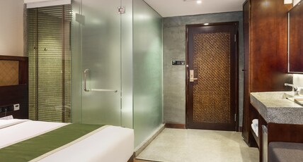 Monivong Clover Hotel Room Type - Standard King Room