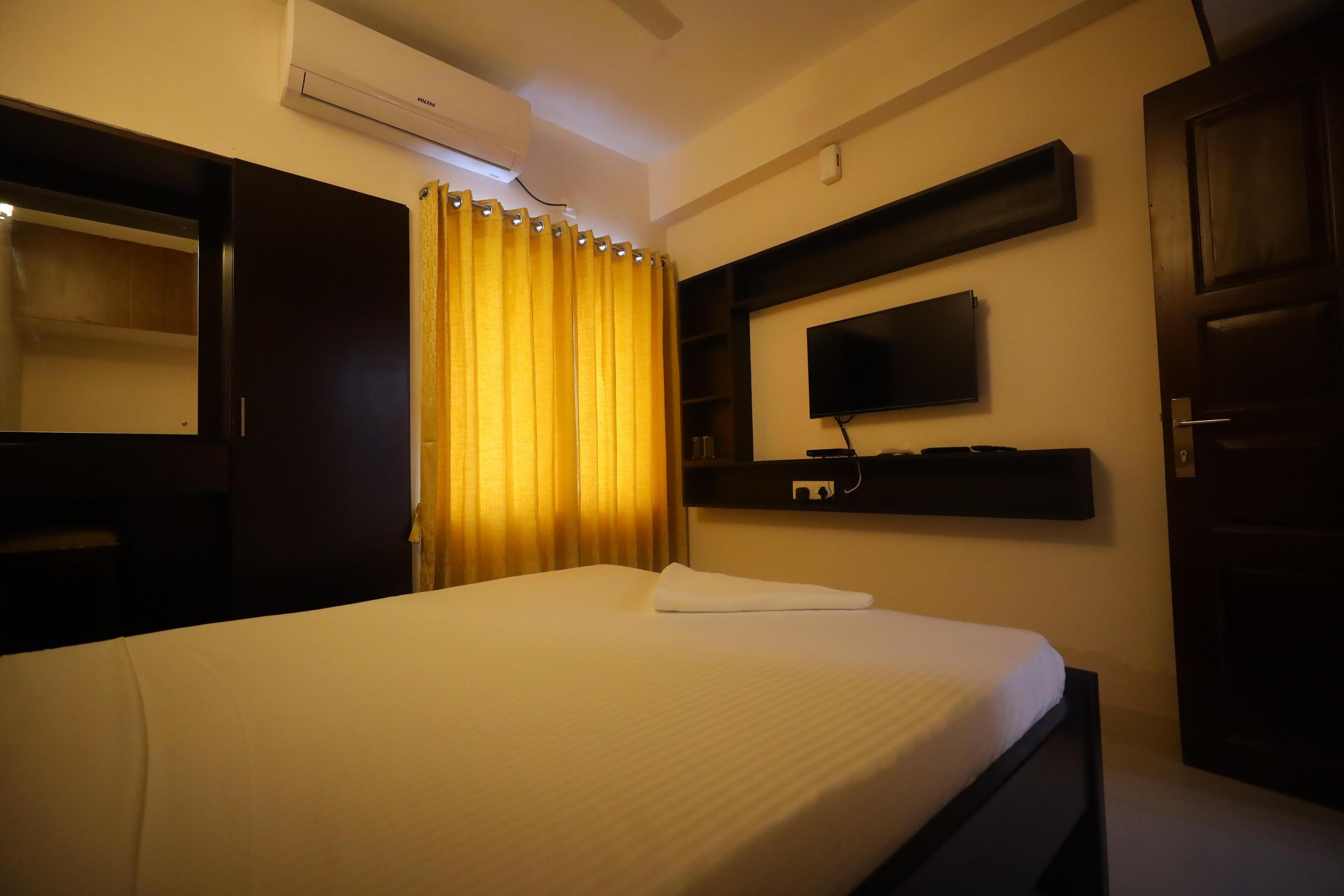 KFOUR APARTMENT & HOTELS PRIVATE LIMITED - Tap to explore photos