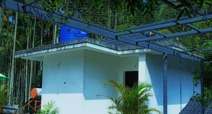 Vintage Garden Resort | Stay Amidst Bamboo Forest Room Type - Deluxe Room - AC