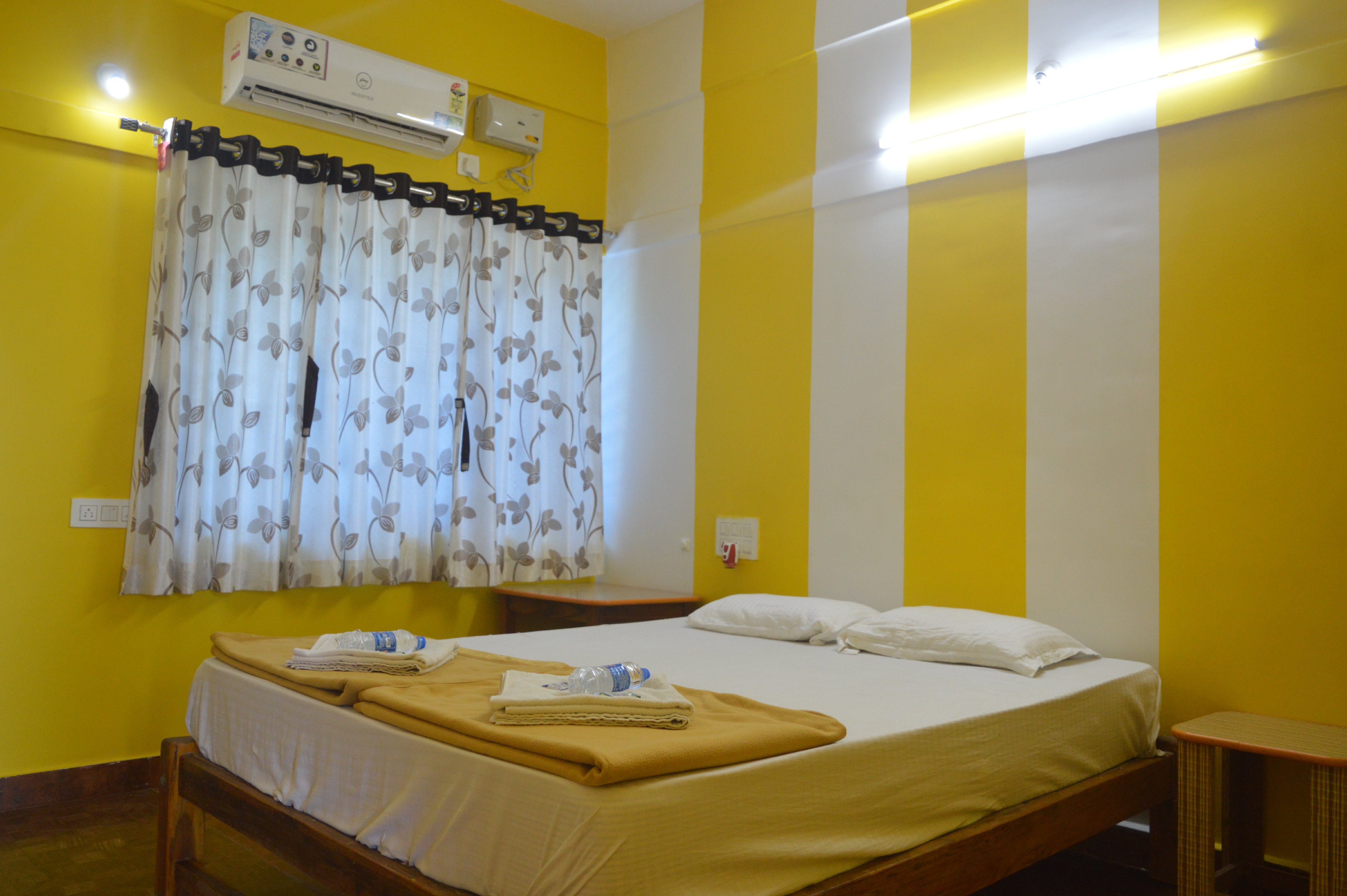 Mabla Guest House | Rooms & Cafe