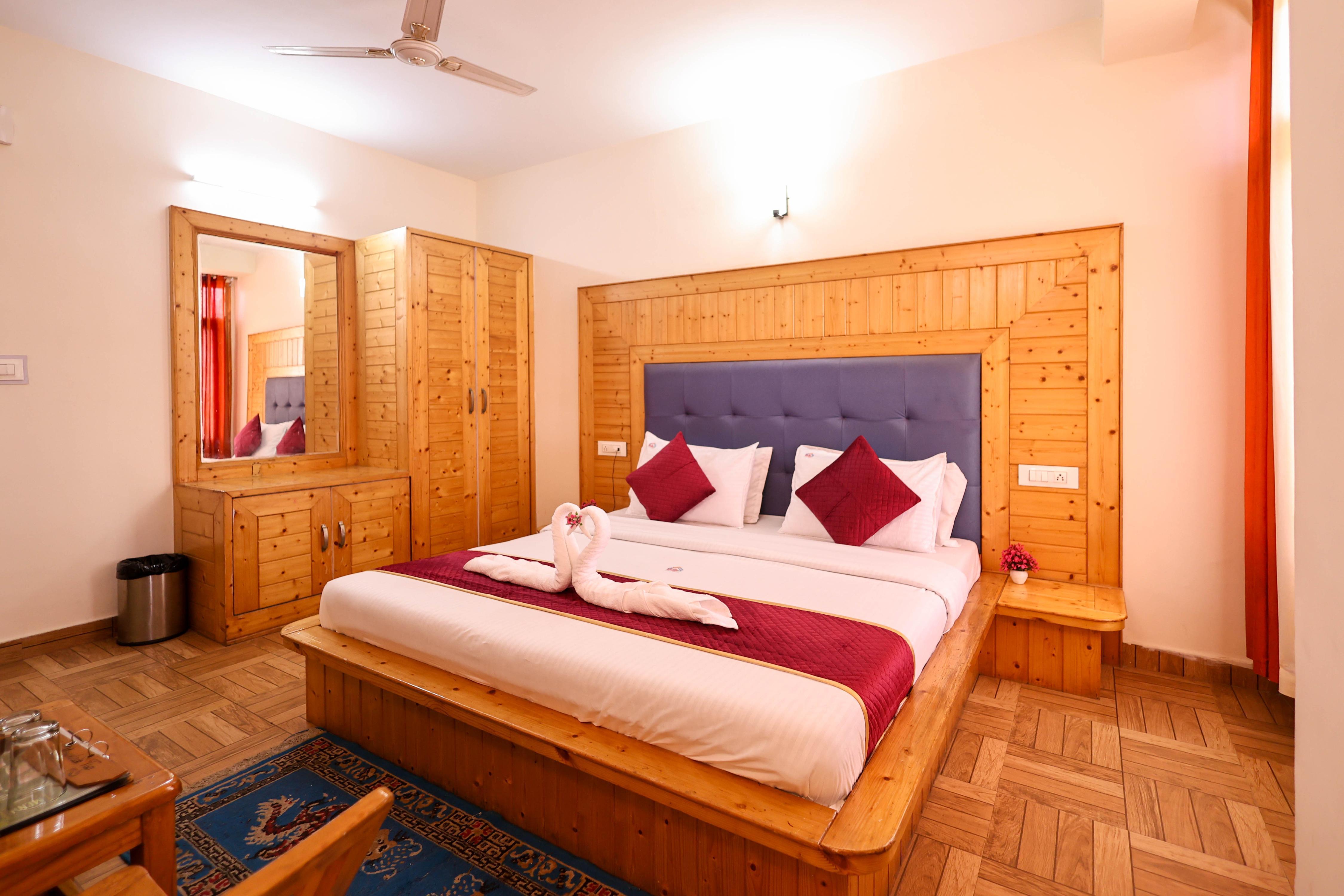 Forest View Retreat - Tap to explore photos