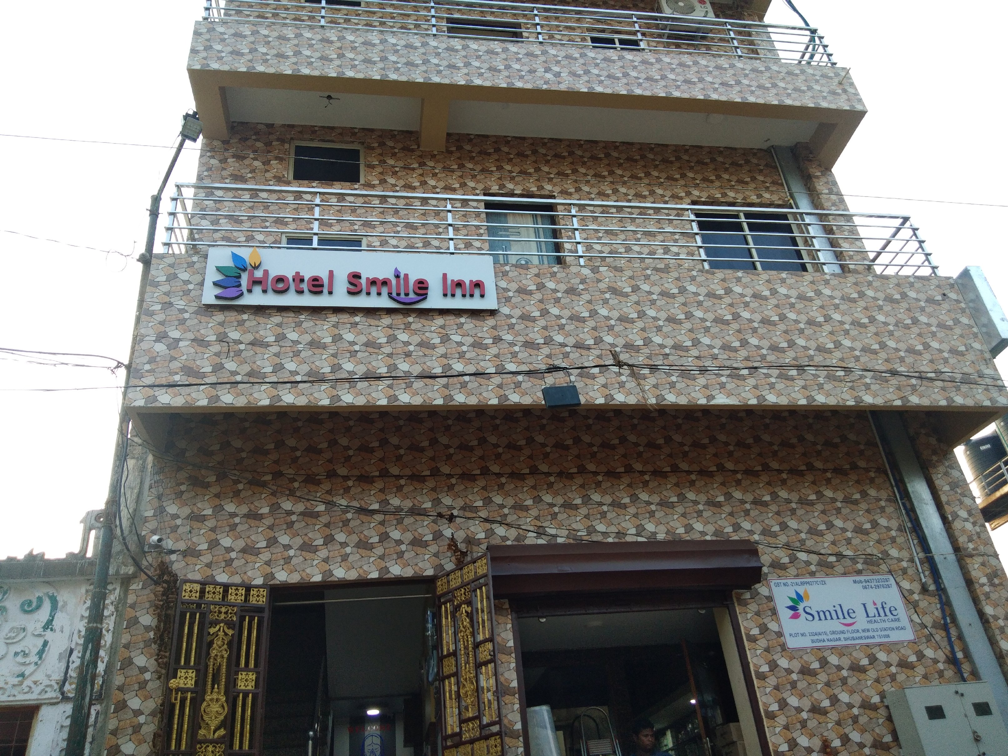 Hotel Smile Inn