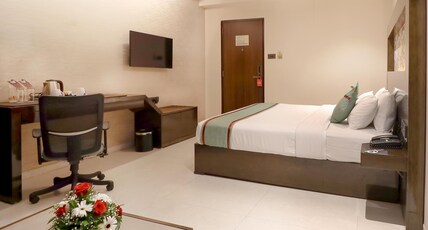 Zip By Spree Hotels Surat Room Type - Deluxe Room
