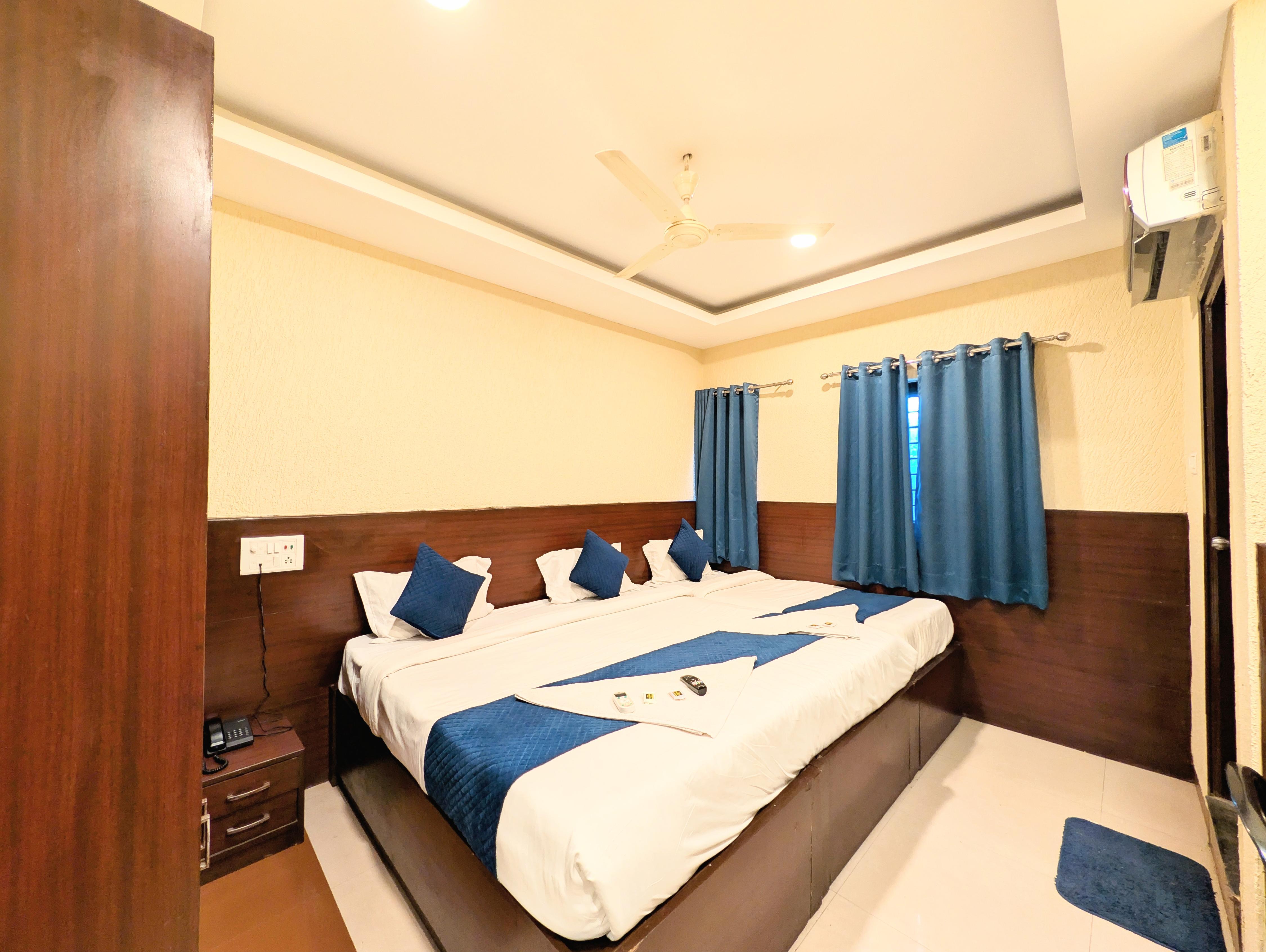 Hotel Glory By Seasons Room Type - Triple Room