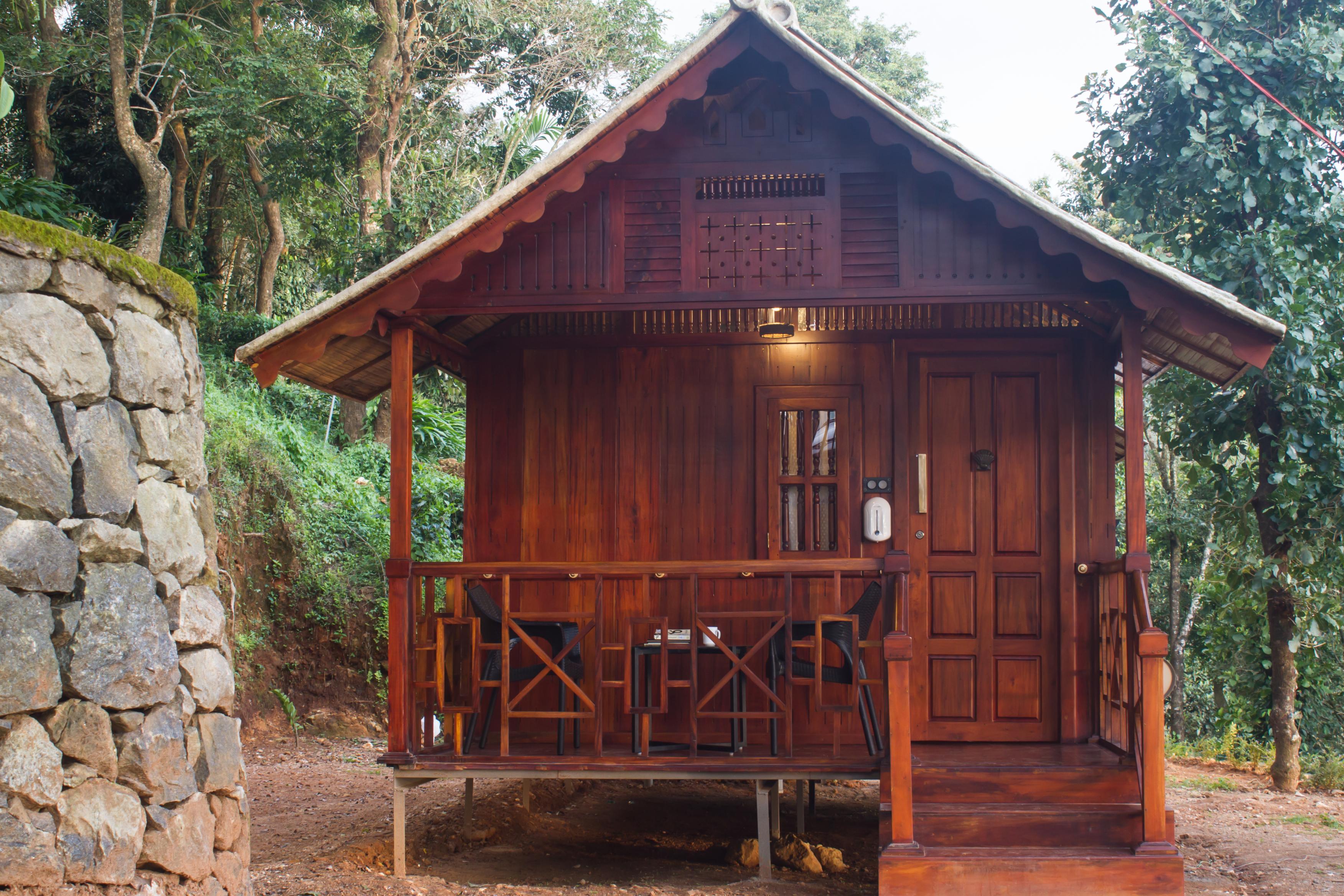 GAIRAH RESORTS Room Type - Cynodon - Wooden Hut