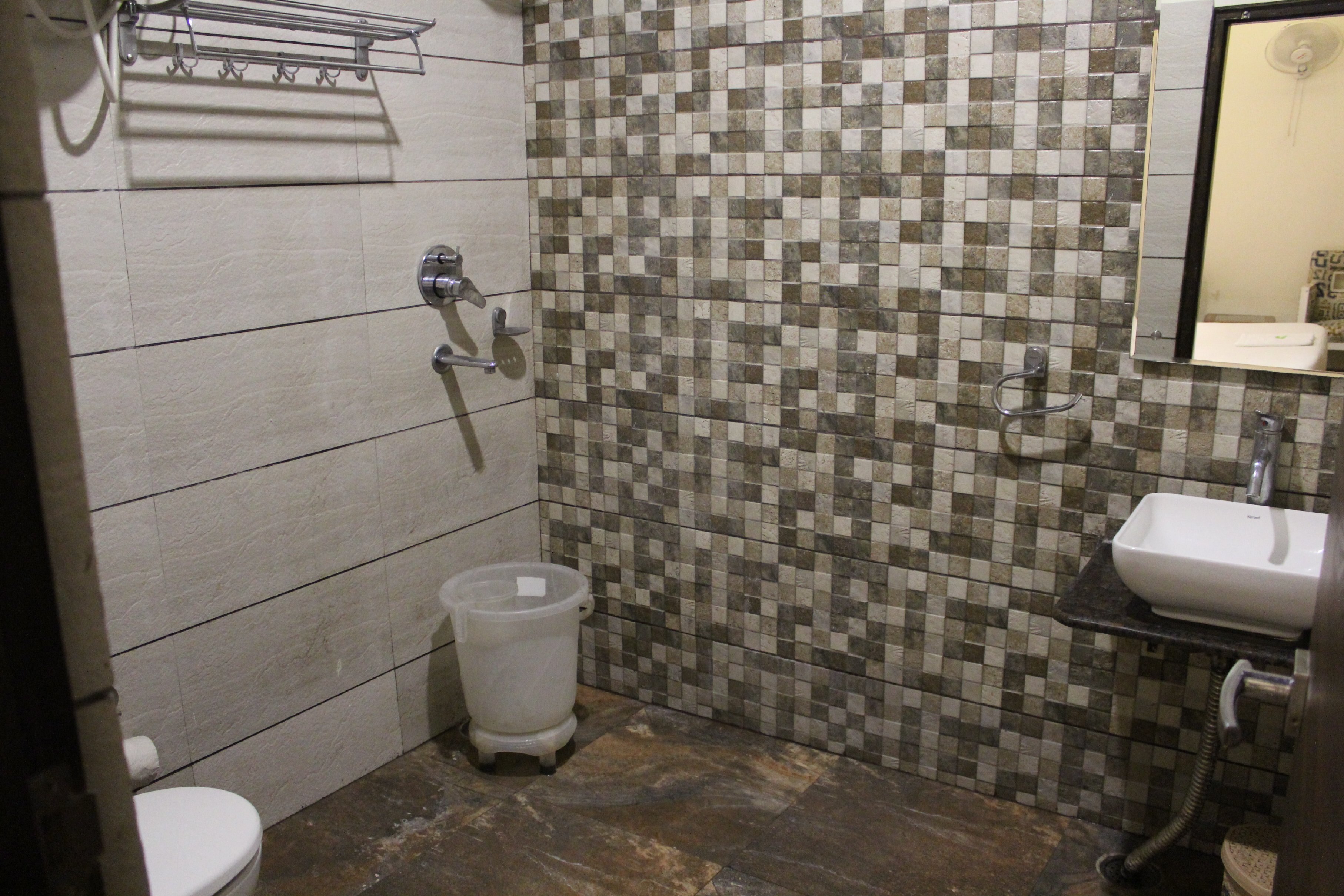 Hotel Hashtag - Tap to explore photos