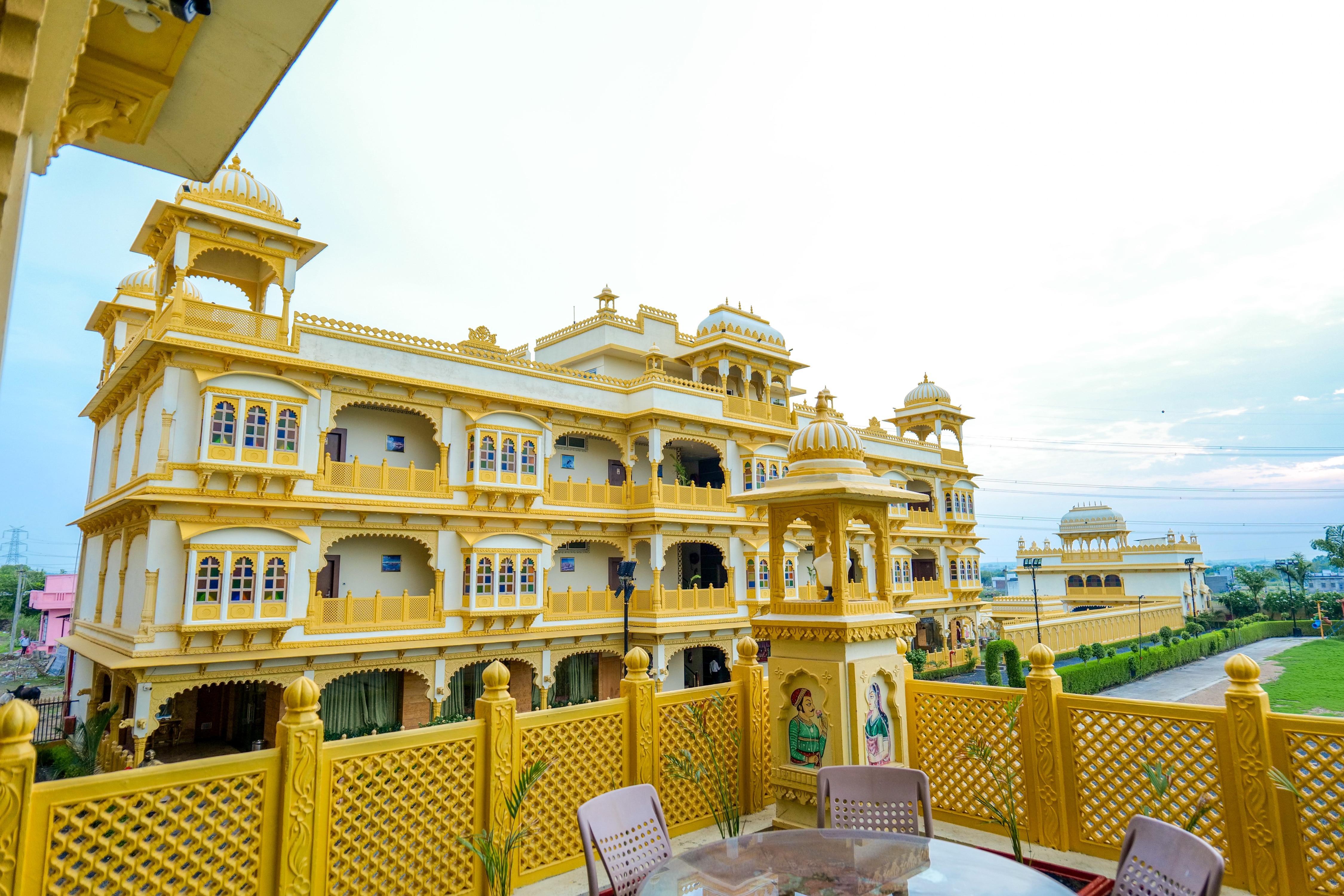 Mishtten Club & Resort, Jhalawar - Tap to explore photos