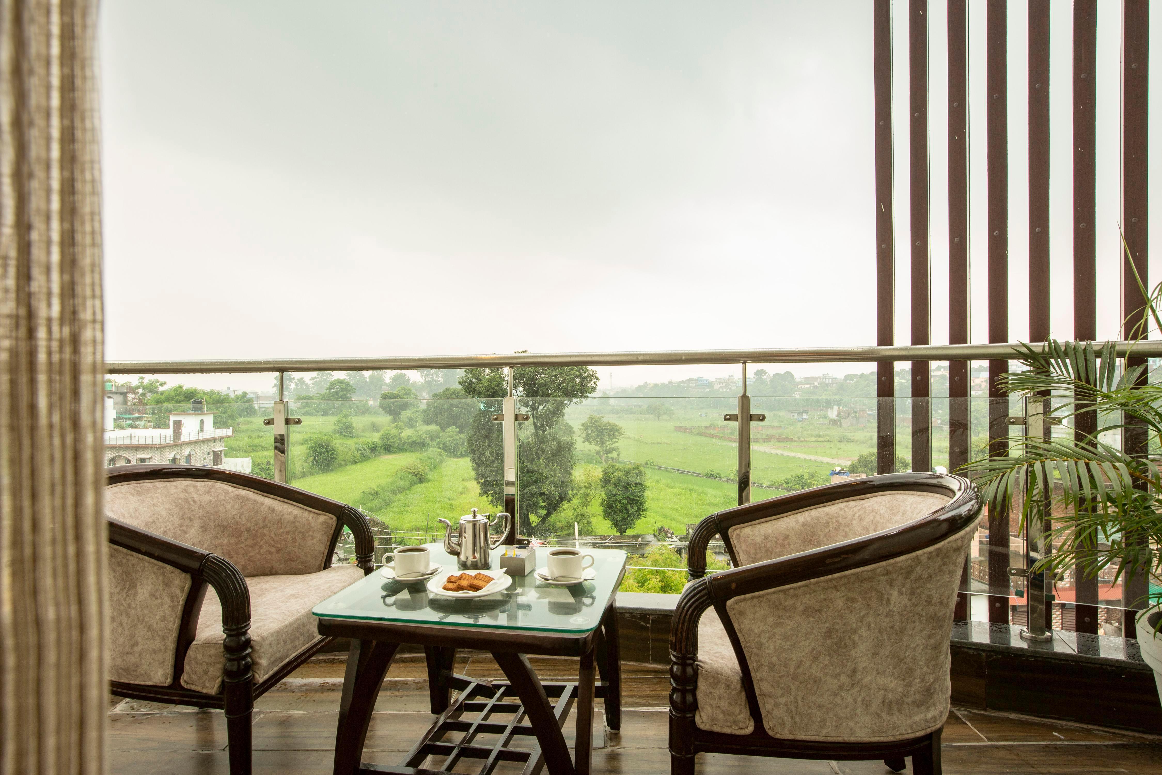 Hotel Cloud Suites Delhi Airport - Tap to explore photos