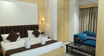 Hotel Sar Kamla Dham - 10Mins walking from ISKCON Temple Room Type - Executive Triple Bed Room