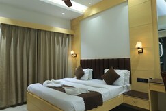 Hotel Sar Kamla Dham - 10Mins walking from ISKCON Temple