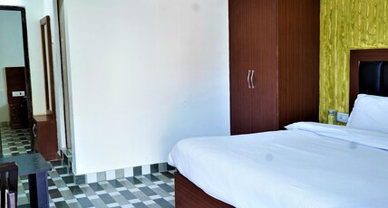 The Captain B&B | Rooms & Caretaker Room Type - Deluxe Family Room with Common Balcony