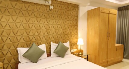 Earth Hotels Domlur Room Type - Executive Room
