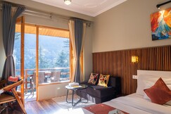 Alt Life - Manali | Rooms & Dorms