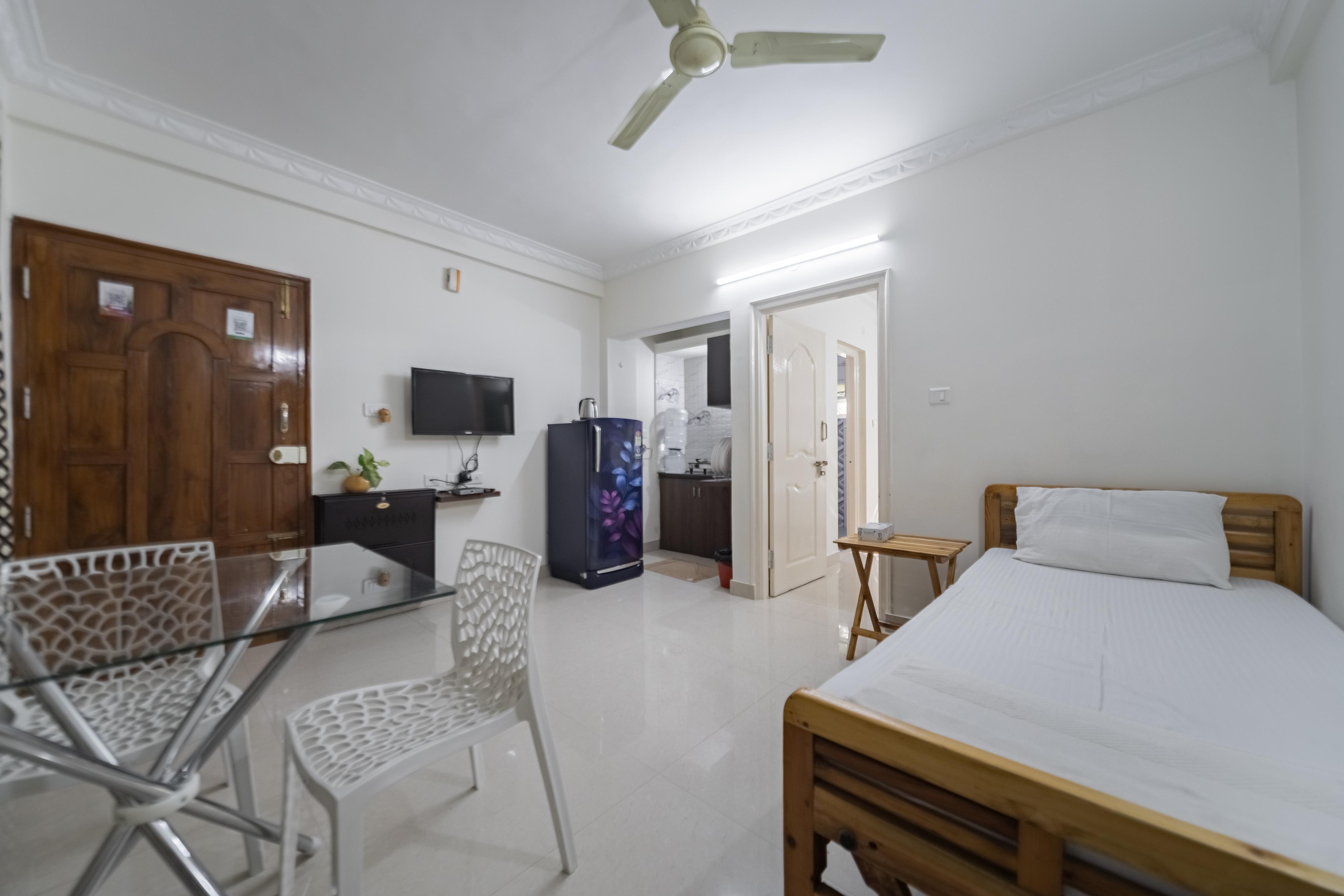 Stayhome Suites | Entire Apartment - Tap to explore photos