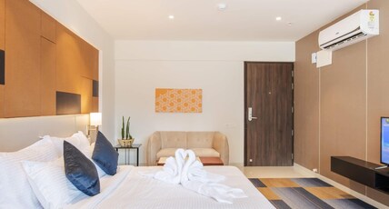 StayBird - B Suite, A Business Hotel Room Type - Luxury Suite (2X) with Balcony StayBird - B Suite, A Business Hotel Room Type - Luxury Suite (2X) with Balcony