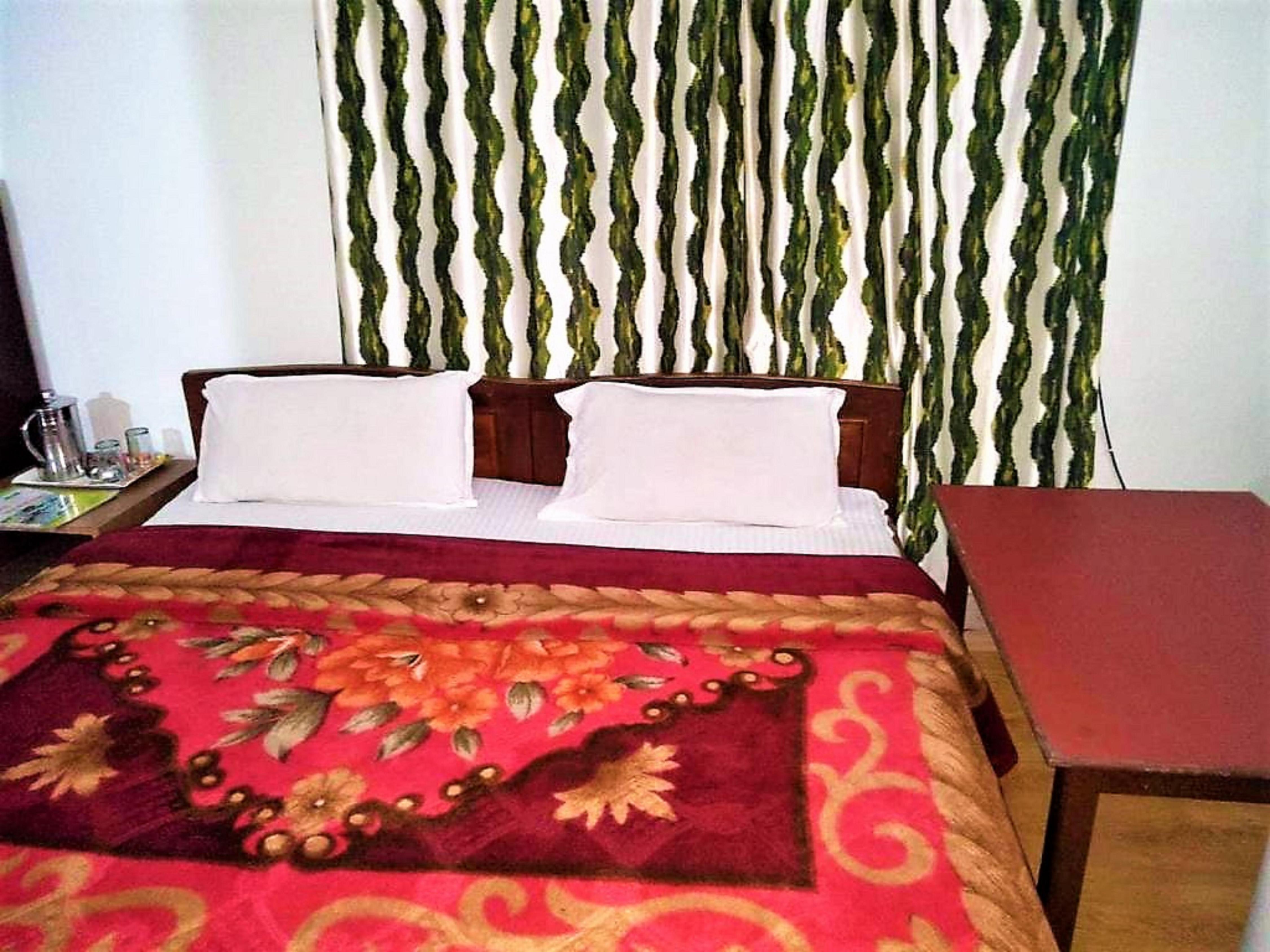 StayApart - SIKKIM REGENCY - Tap to explore photos