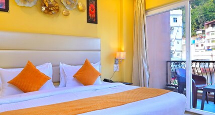 Hotel Royale Hills by RSP Vista Hotels & Resorts Room Type - Premium Room with Balcony and Partial Mountain View Hotel Royale Hills by RSP Vista Hotels & Resorts Room Type - Premium Room with Balcony and Partial Mountain View
