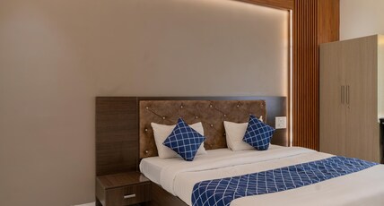 THE SURRYA MAX RESIDENCY Room Type - Premium Deluxe Room
