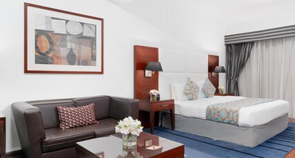 Golden Sands Hotel & Residences Room Type - Premier King Room