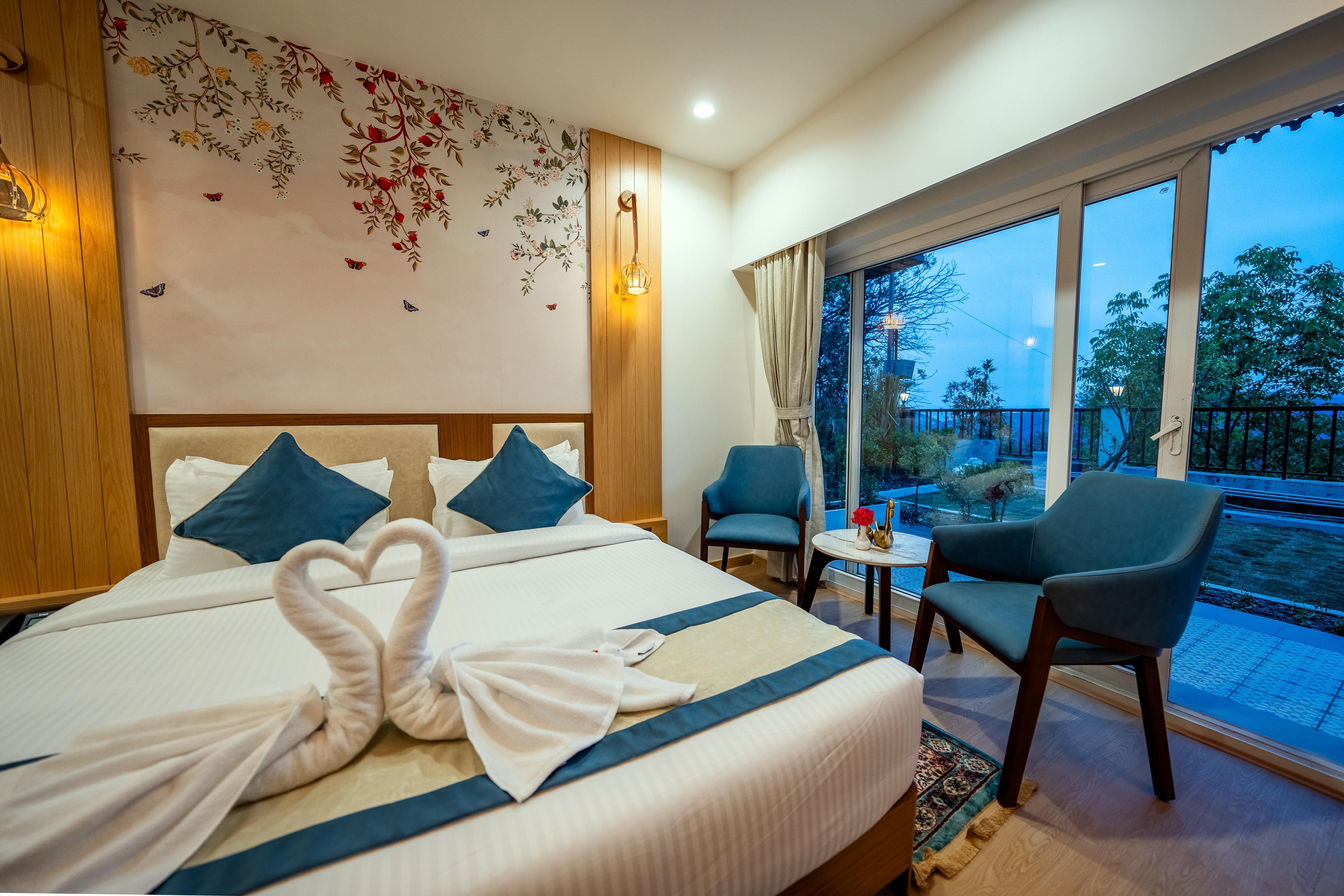 Arkaya Mukteshwar By Super Glitz Resorts pvt. Ltd Room Type - Himalayan Vista Room