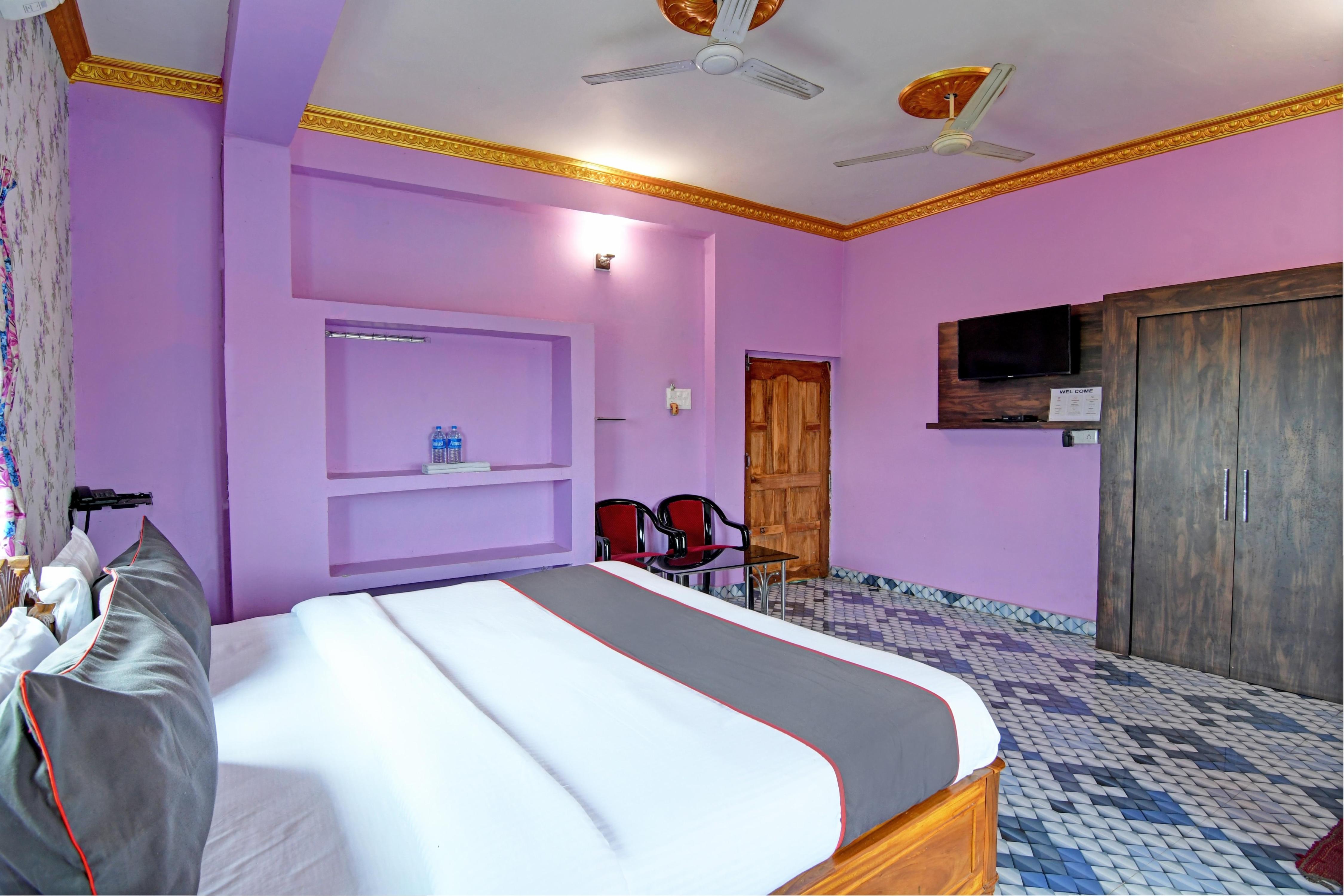 Hotel O Sri Govinda - Tap to explore photos