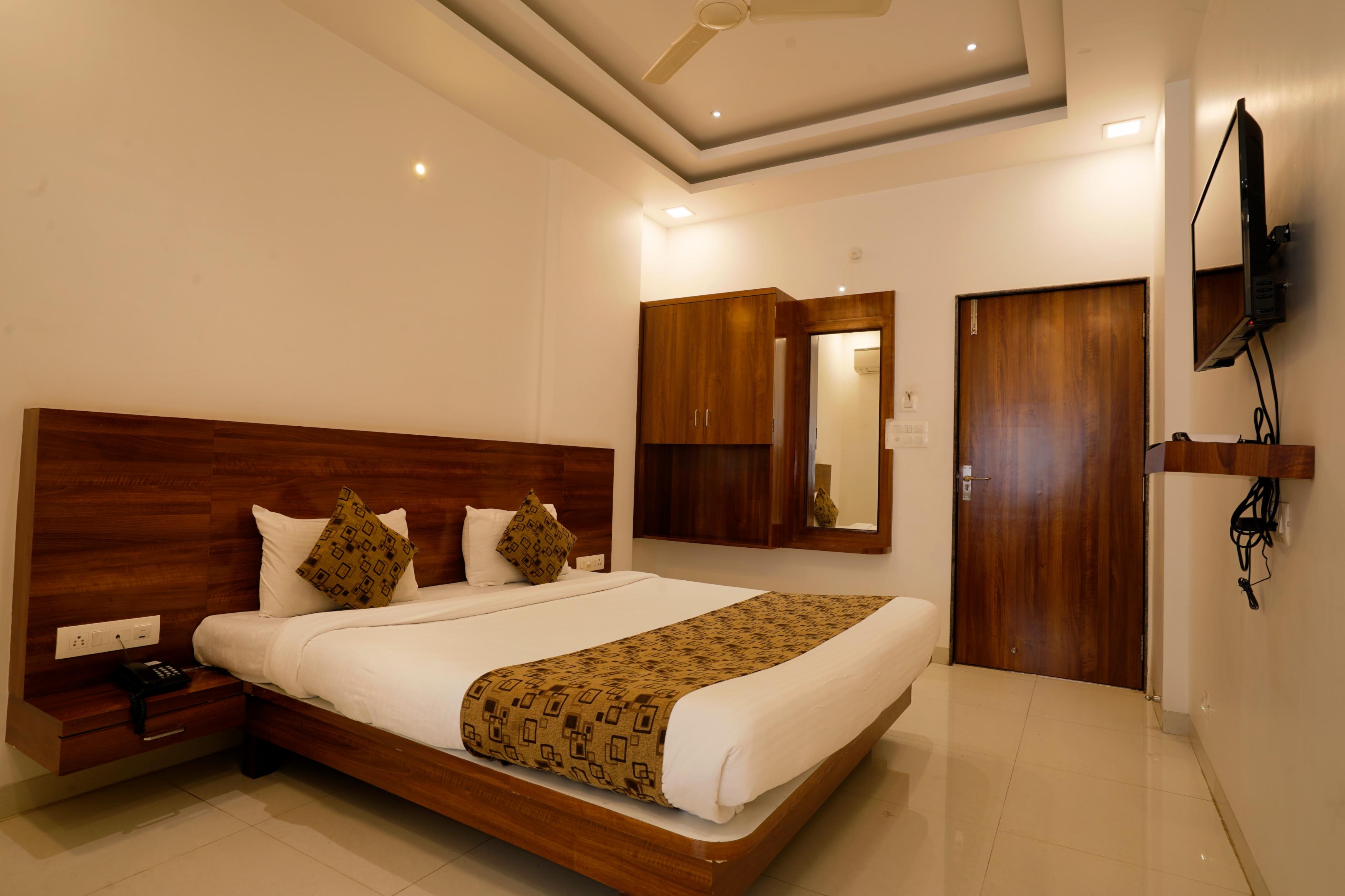 Hotel Jagadguru Lonavala - Tap to explore photos