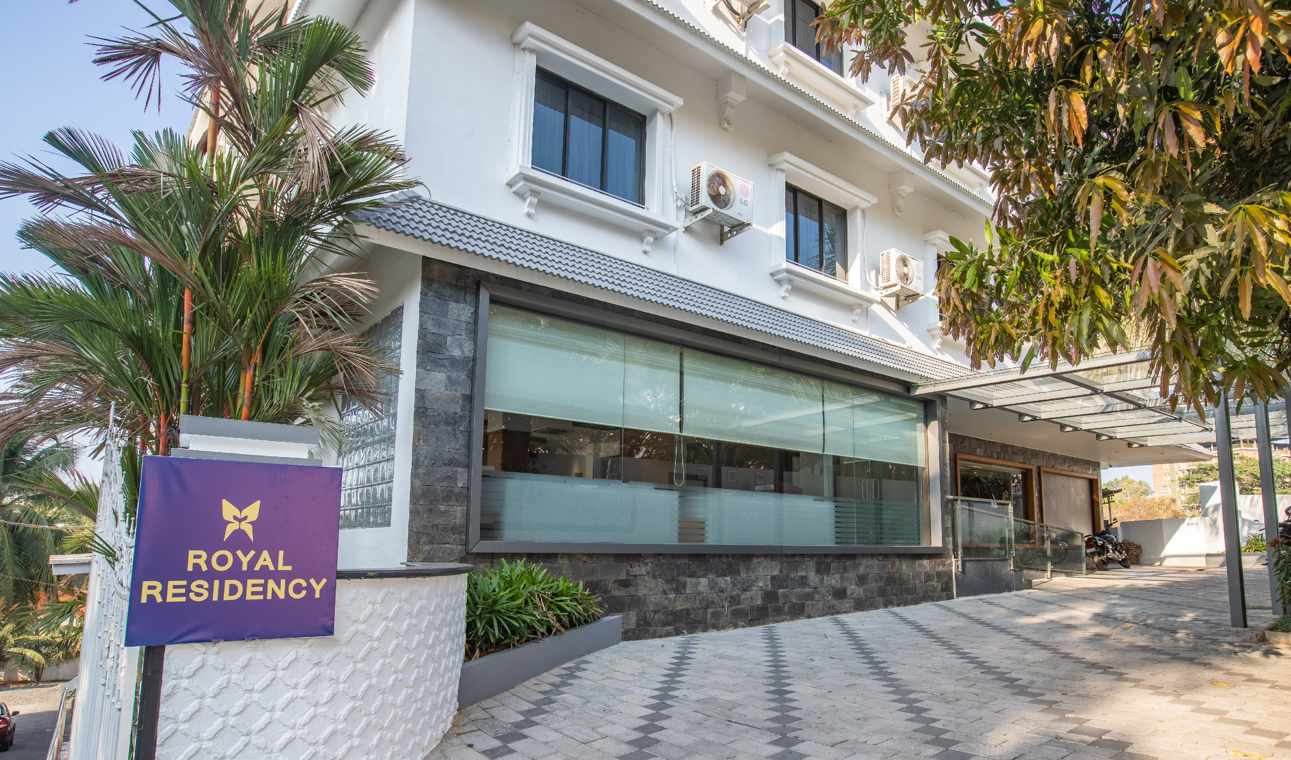 Royal Residency by Whitestone Suites