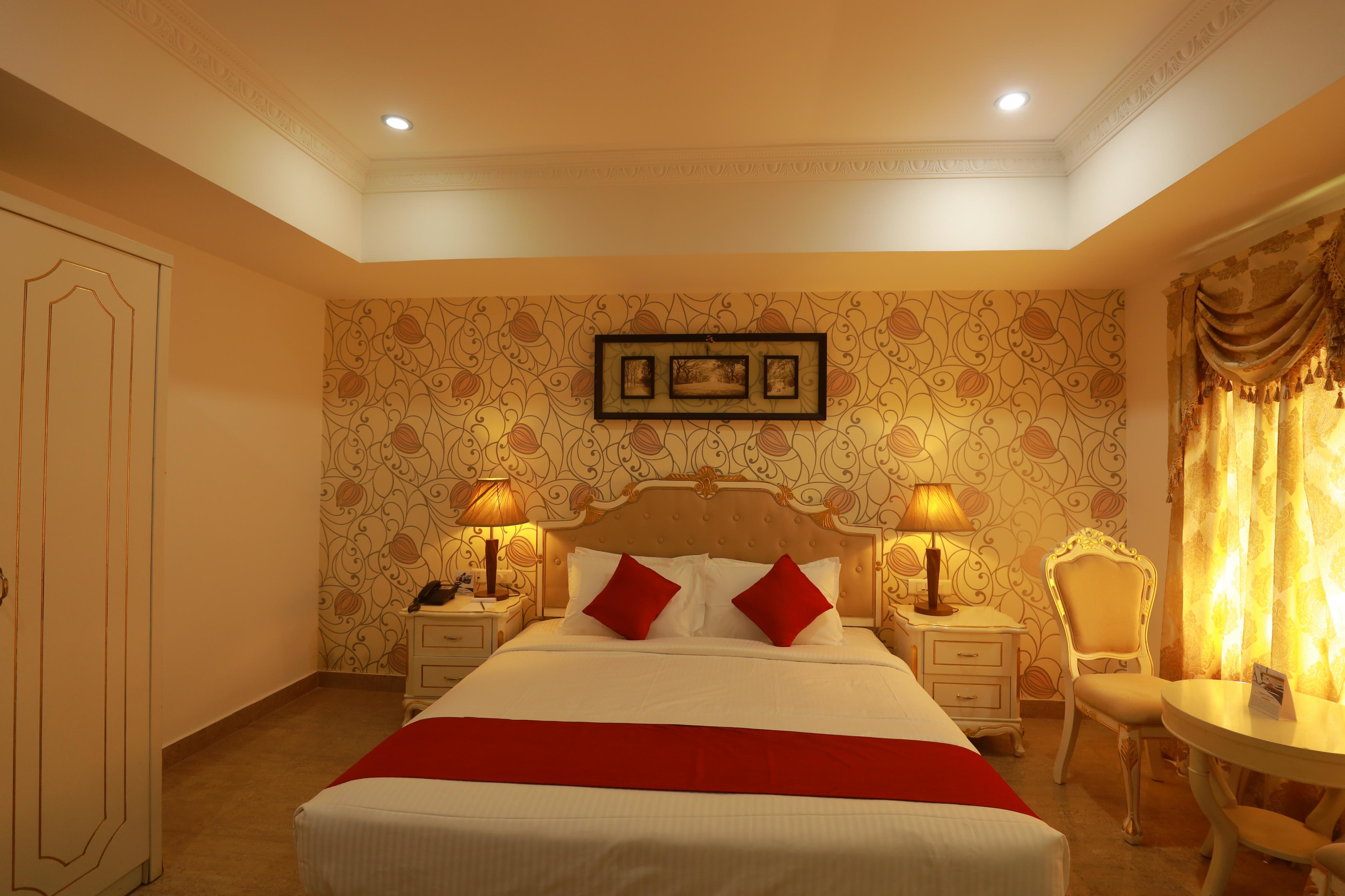 Hotel Sidhartha - Tap to explore photos