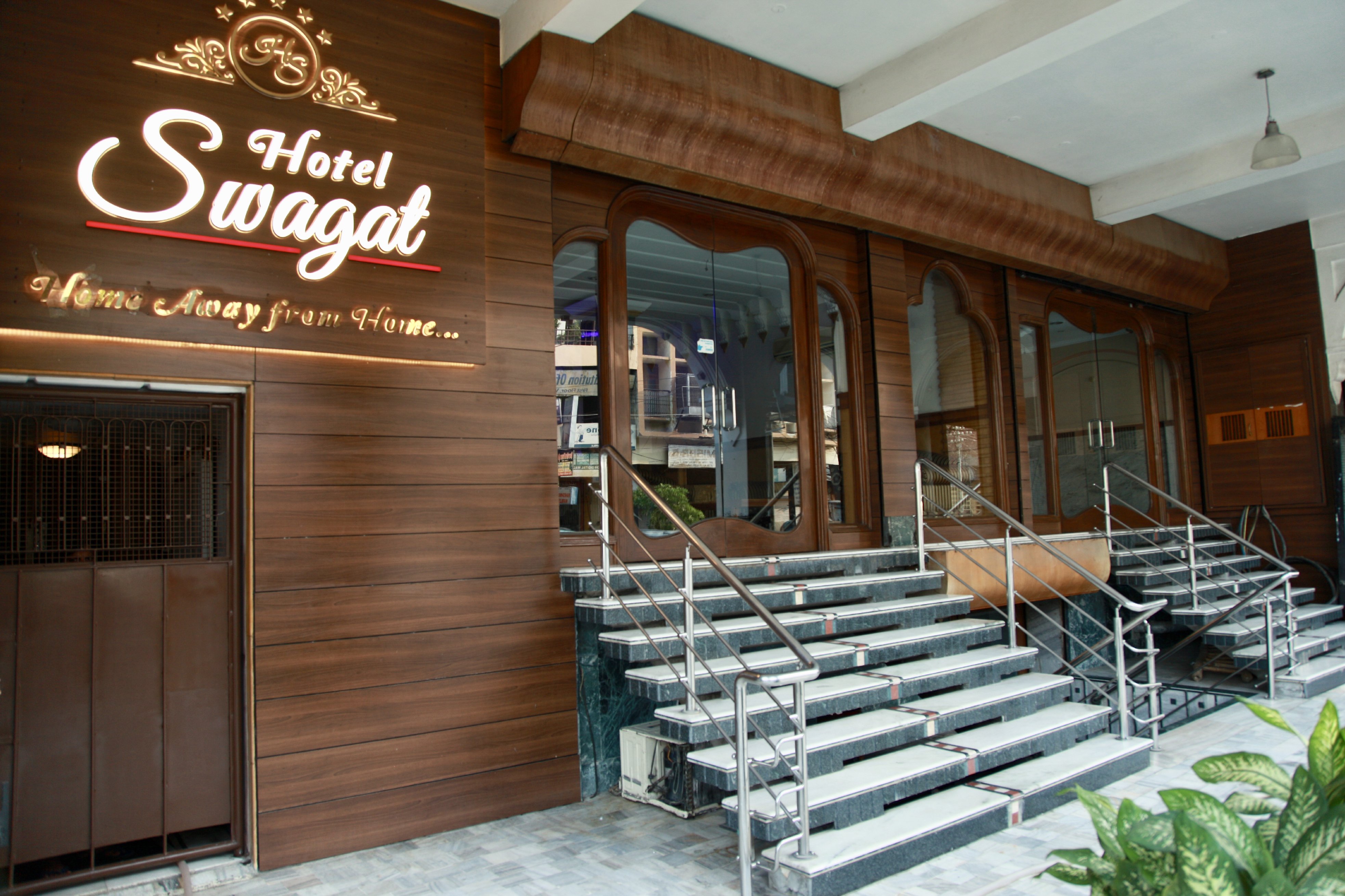 HOTEL SWAGAT