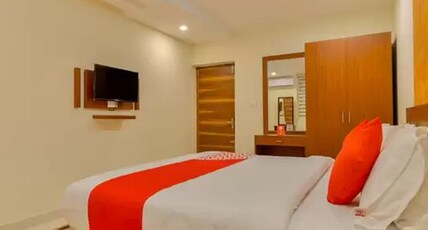 Hotel Fort Malabar Near Ernakulam Town (North) Railway Station Room Type - Deluxe Room Non Ac