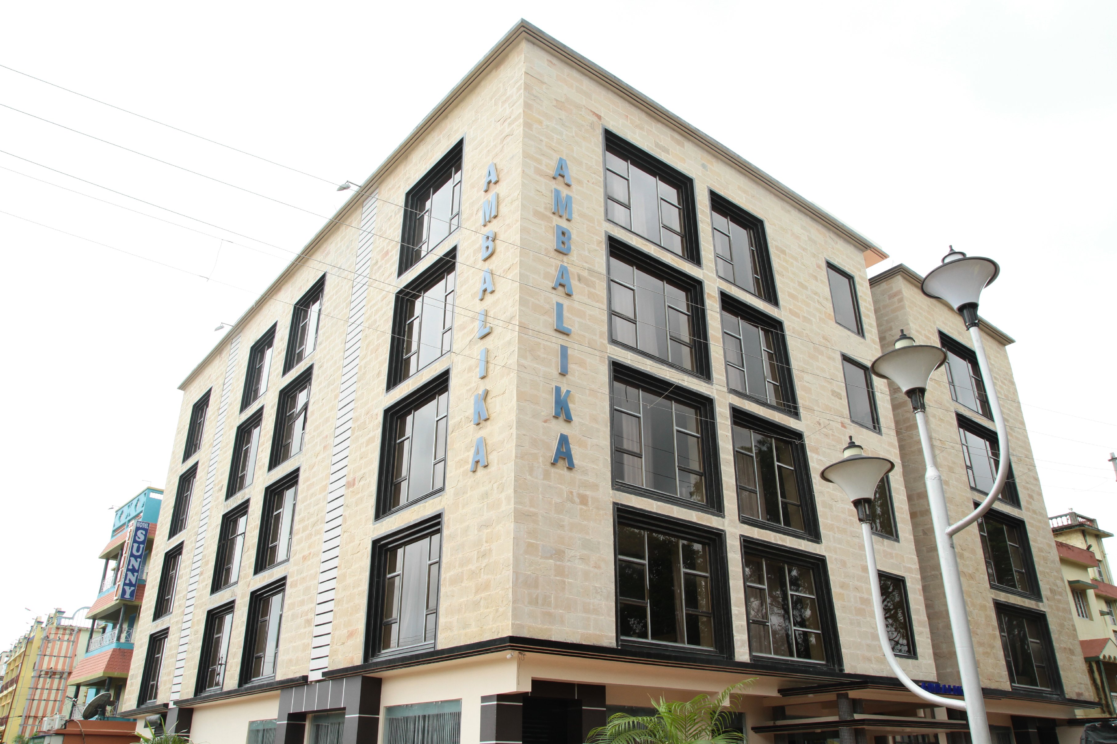 Ambalika Hotel
