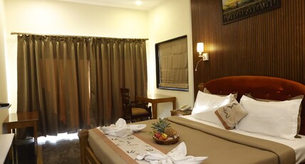 SPARV Aulakhs Resort Room Type - Standard Room with Balcony and Sea View