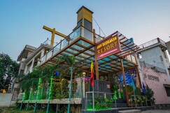 Shiv Rudraksh Resort - Near Assi Ghat