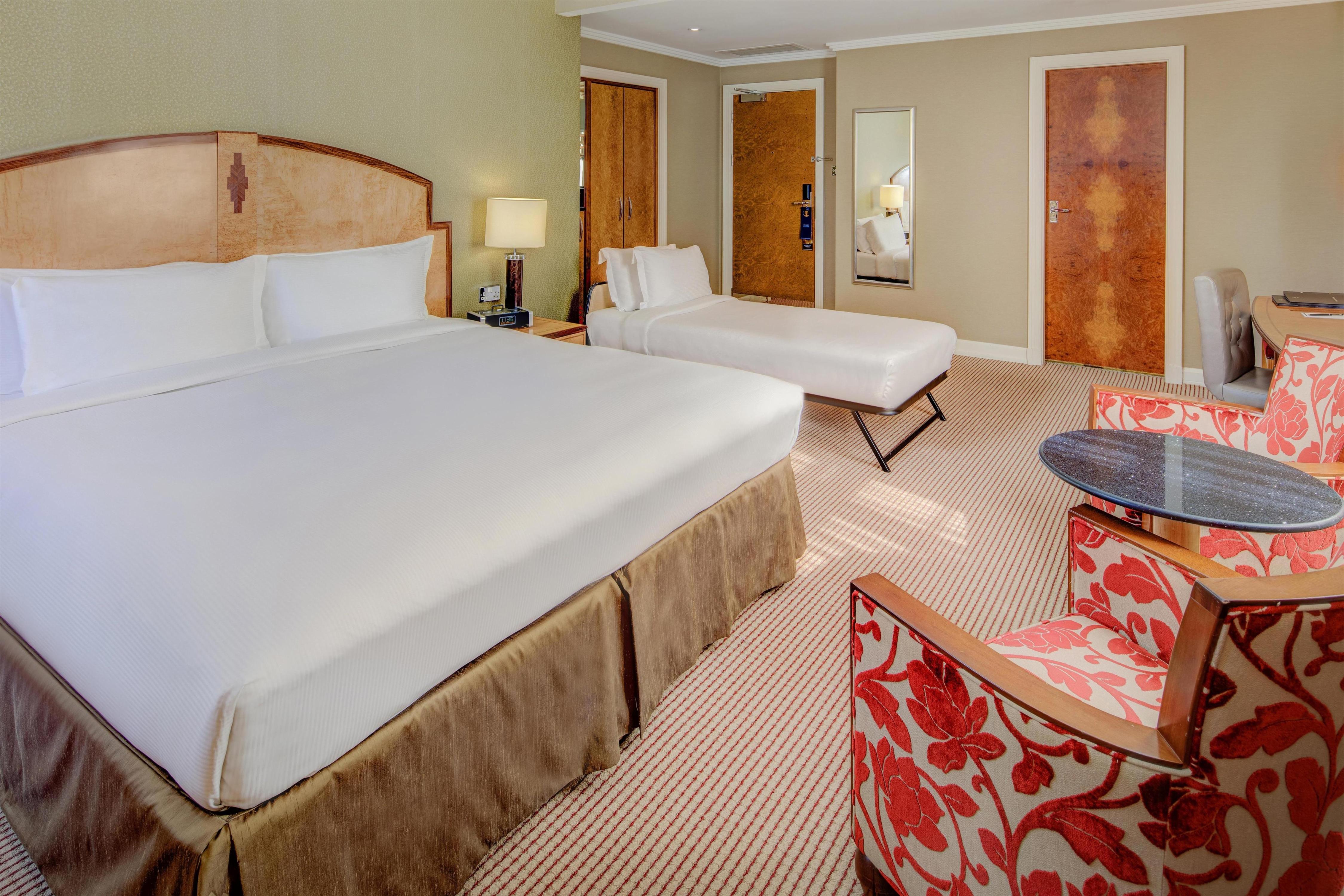 Hilton London Paddington - Tap to explore photos