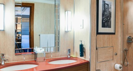 Hilton London Paddington Room Type - EXECUTIVE TERRACE SUITE