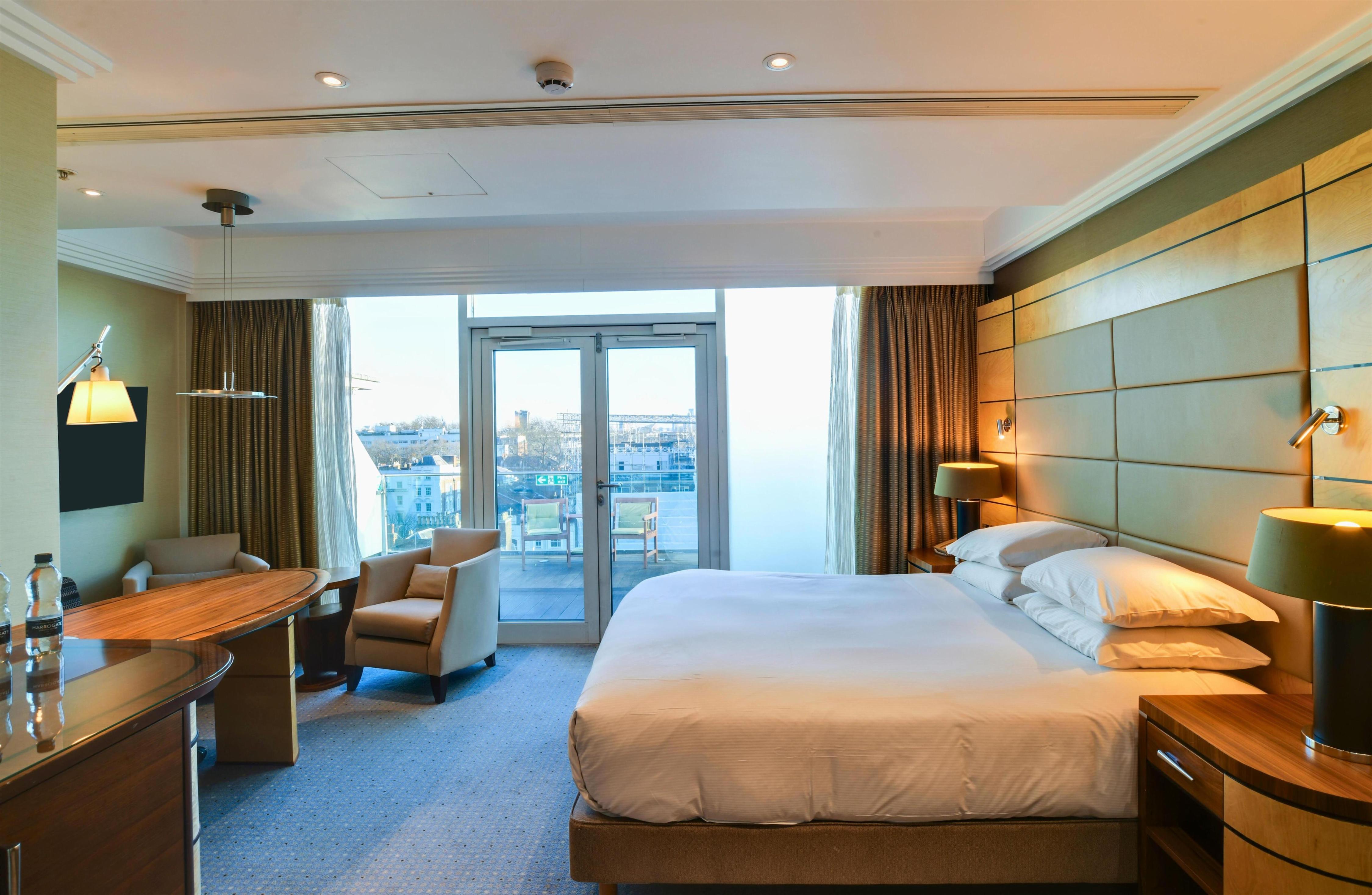 Hilton London Paddington - Tap to explore photos