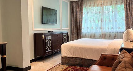Mayfair Lake Resort Room Type - Standard Room