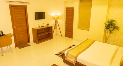 Hotel Myriad Inn Room Type - Suite Room