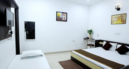 Hotel Taj Niwas Room Type - Standard Triple Room